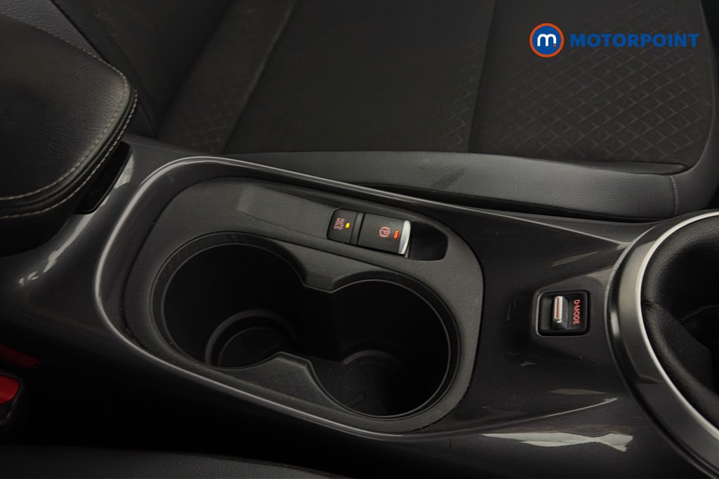 Nissan Juke N-Connecta Manual Petrol SUV - Stock Number (1653326) - 14th supplementary image
