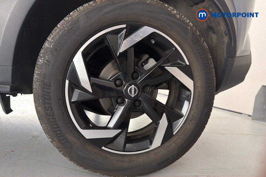 Nissan Juke N-Connecta Manual Petrol SUV - Stock Number (1653326) - 48th supplementary image