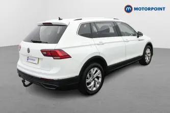 Volkswagen Tiguan Allspace Life Manual Petrol SUV - Stock Number (1653370) - Drivers side rear corner