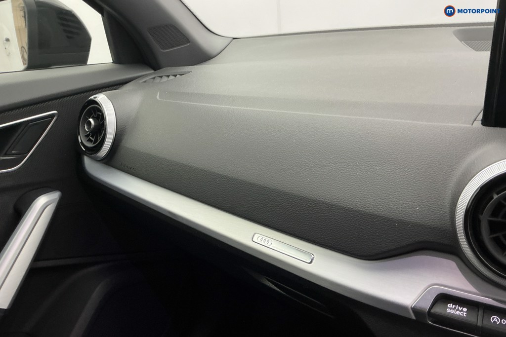 Audi Q2 S Line Manual Petrol SUV - Stock Number (1653712) - 19th supplementary image