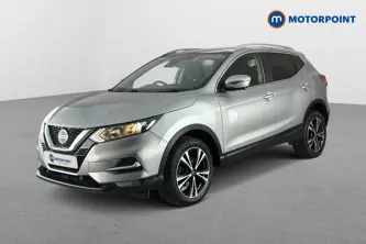 Nissan Qashqai N-Connecta Manual Petrol SUV - Stock Number (1653950) - Passenger side front corner