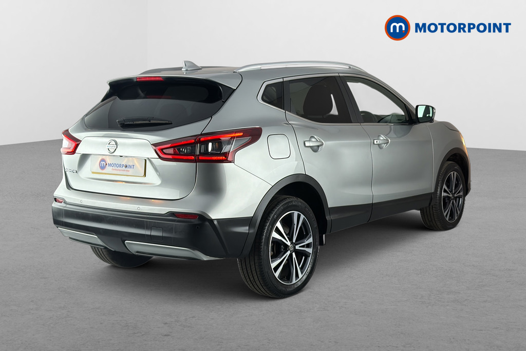 Nissan Qashqai N-Connecta Manual Petrol SUV - Stock Number (1653950) - Passenger side rear corner