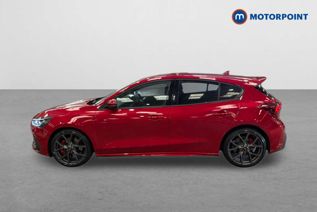 Ford Focus ST Manual Petrol Hatchback - Stock Number (1654018) - Passenger side