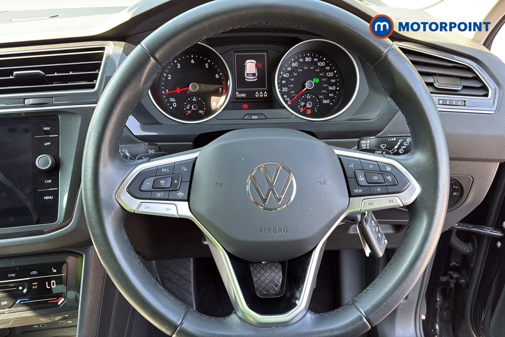 Volkswagen Tiguan Life Automatic Petrol SUV - Stock Number (1654415) - 2nd supplementary image