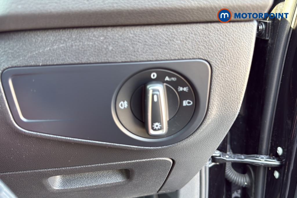 Volkswagen Tiguan Life Automatic Petrol SUV - Stock Number (1654415) - 11th supplementary image