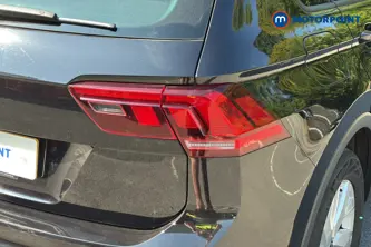 Volkswagen Tiguan Life Automatic Petrol SUV - Stock Number (1654415) - 36th supplementary image