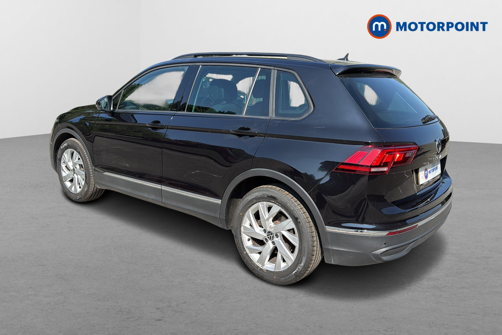Volkswagen Tiguan Life Automatic Petrol SUV - Stock Number (1654415) - Drivers side rear corner