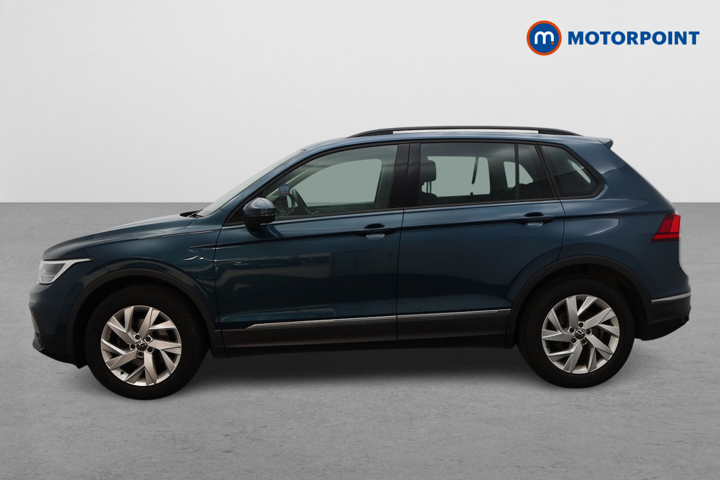 Volkswagen Tiguan Life Automatic Petrol SUV - Stock Number (1655217) - Passenger side