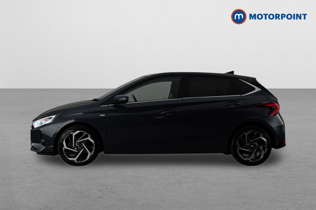 Hyundai I20 Premium Manual Petrol Hatchback - Stock Number (1655353) - Passenger side