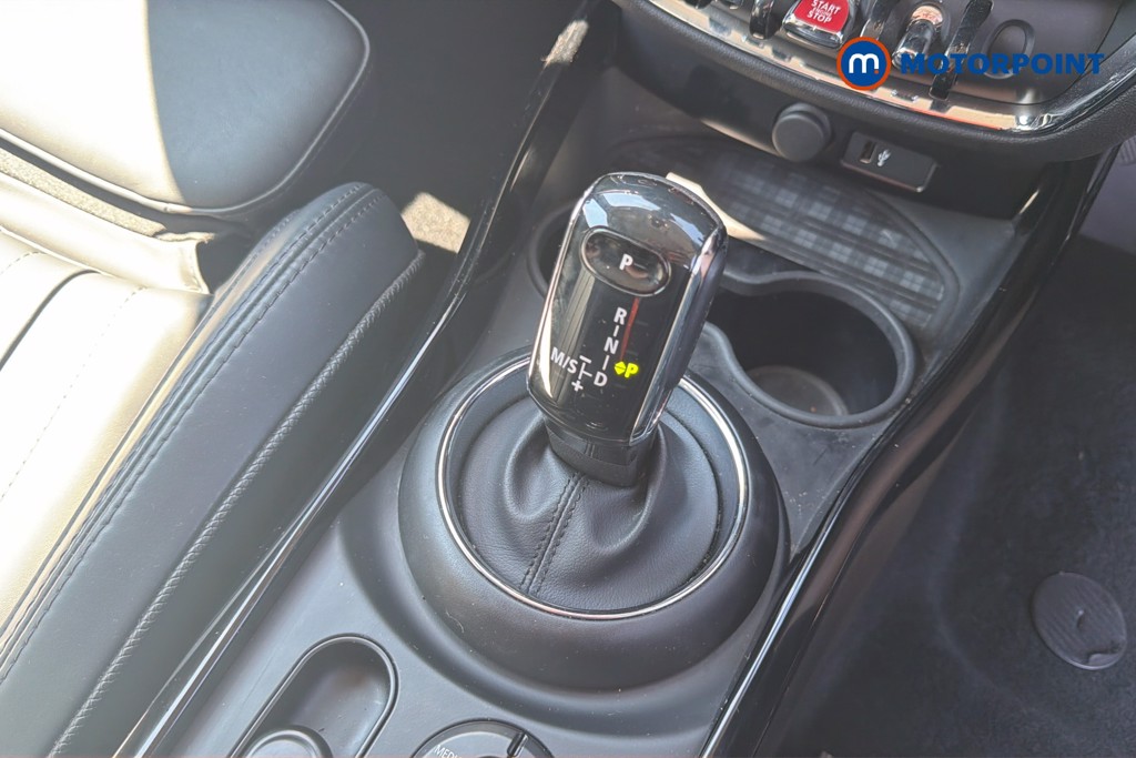 Mini Clubman Cooper Exclusive Automatic Petrol Estate - Stock Number (1655661) - 15th supplementary image