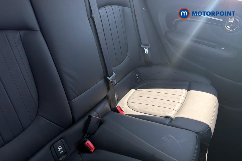 Mini Clubman Cooper Exclusive Automatic Petrol Estate - Stock Number (1655661) - 28th supplementary image