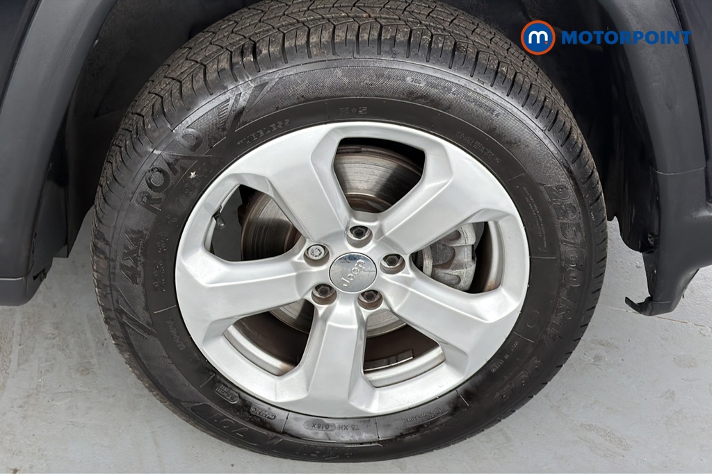 Jeep Compass Longitude Automatic Petrol SUV - Stock Number (1655714) - 47th supplementary image