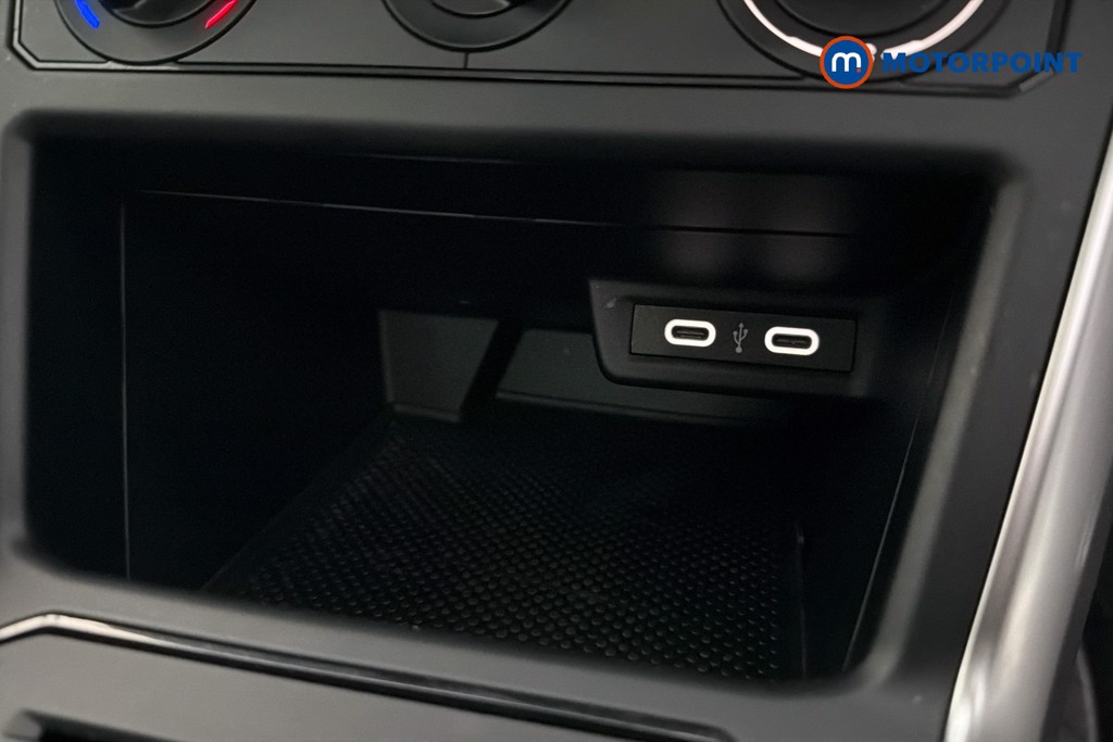 Volkswagen Polo Life Manual Petrol Hatchback - Stock Number (1655865) - 17th supplementary image