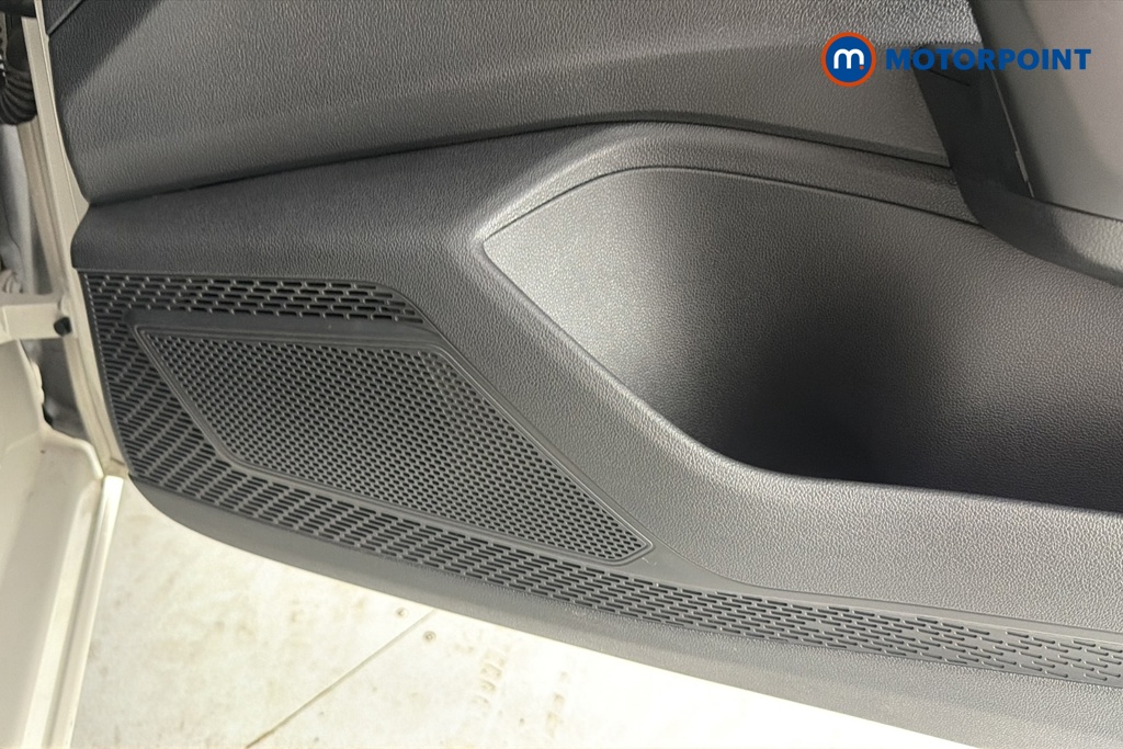 Volkswagen Polo Life Manual Petrol Hatchback - Stock Number (1655867) - 21st supplementary image