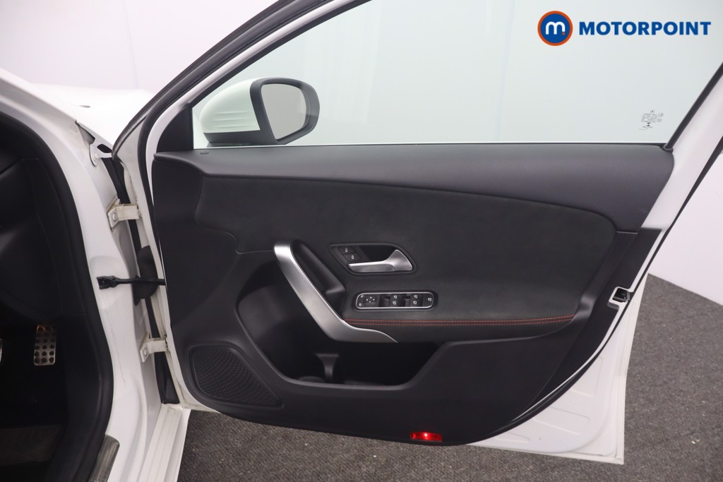 Mercedes-Benz A Class Amg Line Manual Petrol Hatchback - Stock Number (1655936) - 8th supplementary image