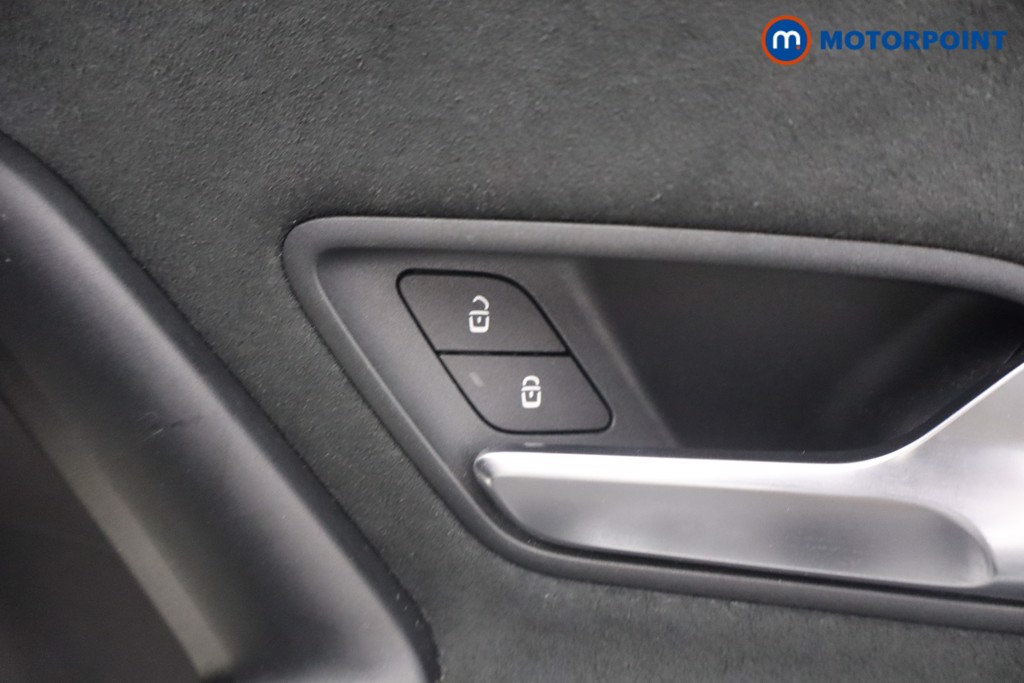 Mercedes-Benz A Class Amg Line Manual Petrol Hatchback - Stock Number (1655936) - 9th supplementary image