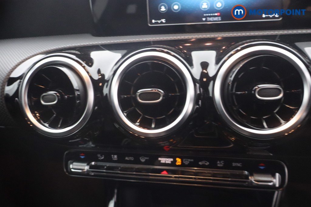 Mercedes-Benz A Class Amg Line Manual Petrol Hatchback - Stock Number (1655936) - 17th supplementary image