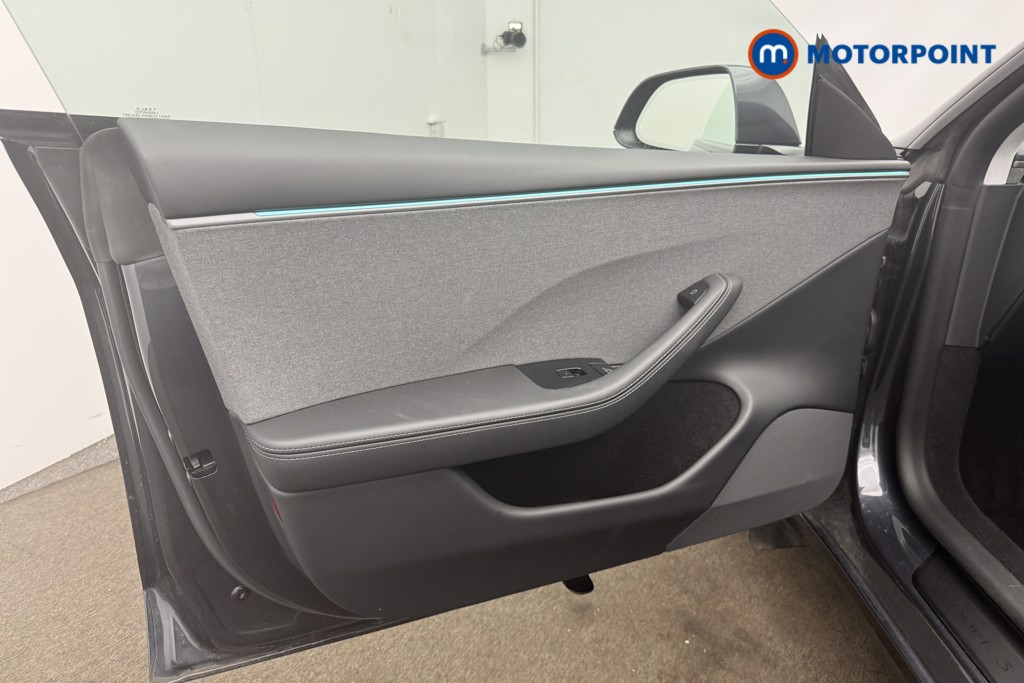 Tesla Model 3 Long Range Automatic Electric Saloon - Stock Number (1656155) - 3rd supplementary image