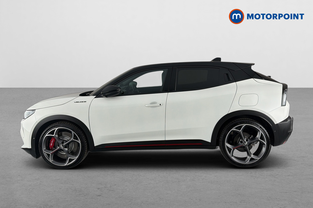 Alfa Romeo Junior Veloce Automatic Electric SUV - Stock Number (1656156) - Drivers side