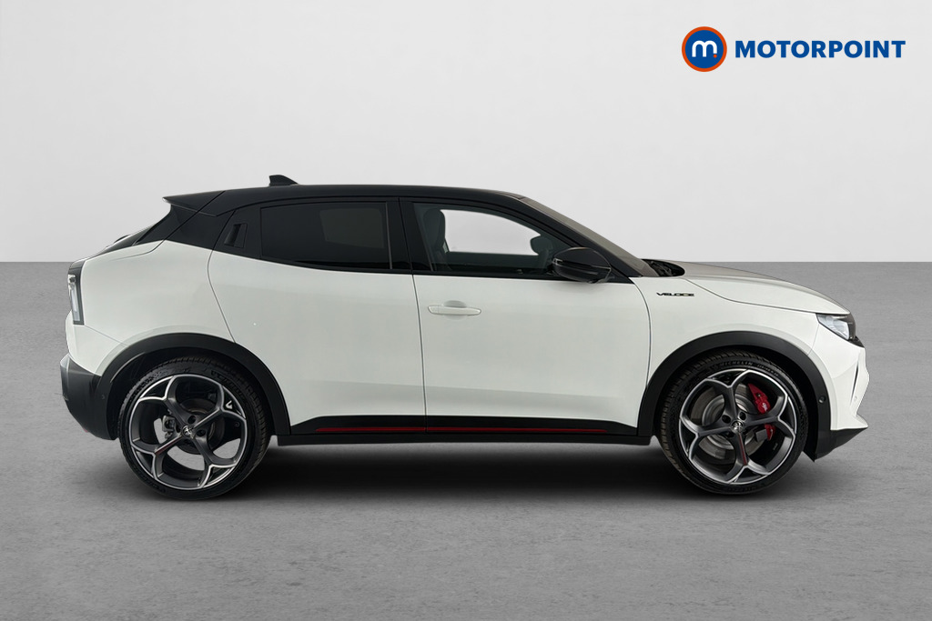 Alfa Romeo Junior Veloce Automatic Electric SUV - Stock Number (1656156) - Passenger side