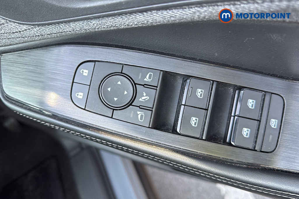 Nissan X-Trail N-Connecta Automatic Petrol SUV - Stock Number (1656368) - 19th supplementary image