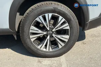 Nissan X-Trail N-Connecta Automatic Petrol SUV - Stock Number (1656368) - 45th supplementary image