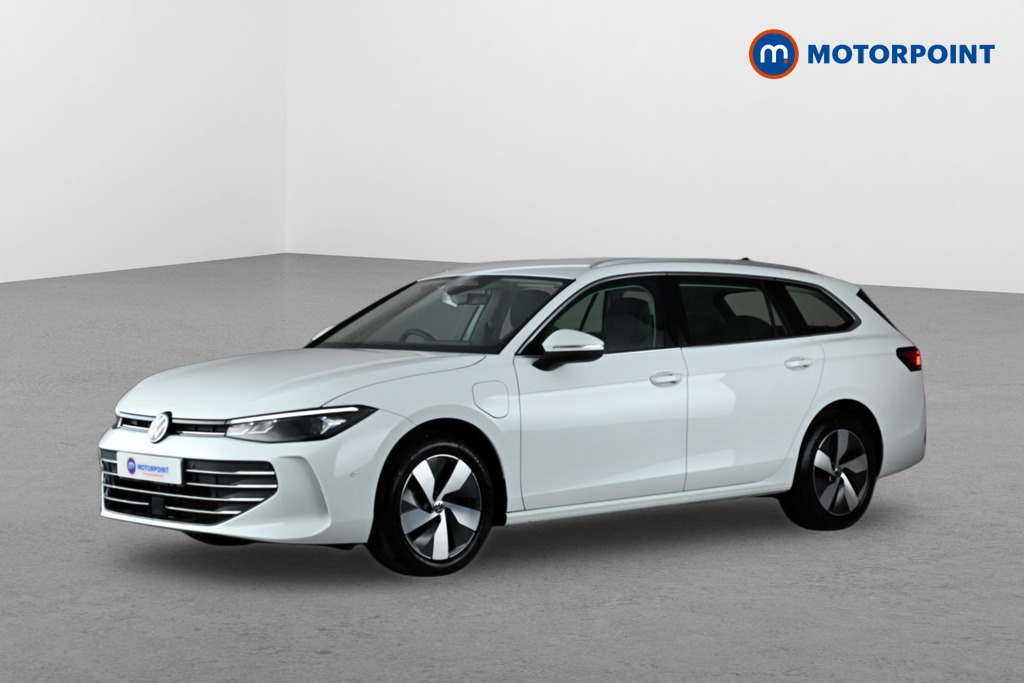 Volkswagen Passat Life Automatic Petrol Plug-In Hybrid Estate - Stock Number (1656629) - Passenger side front corner