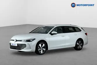 Volkswagen Passat Life Automatic Petrol Plug-In Hybrid Estate - Stock Number (1656629) - Passenger side front corner
