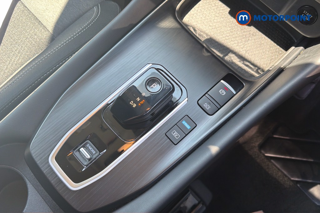 Nissan Qashqai N-Connecta Automatic Petrol-Electric Hybrid SUV - Stock Number (1656786) - 15th supplementary image
