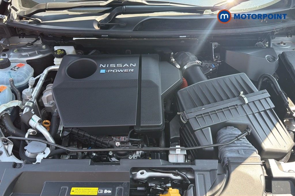Nissan Qashqai N-Connecta Automatic Petrol-Electric Hybrid SUV - Stock Number (1656786) - 51st supplementary image