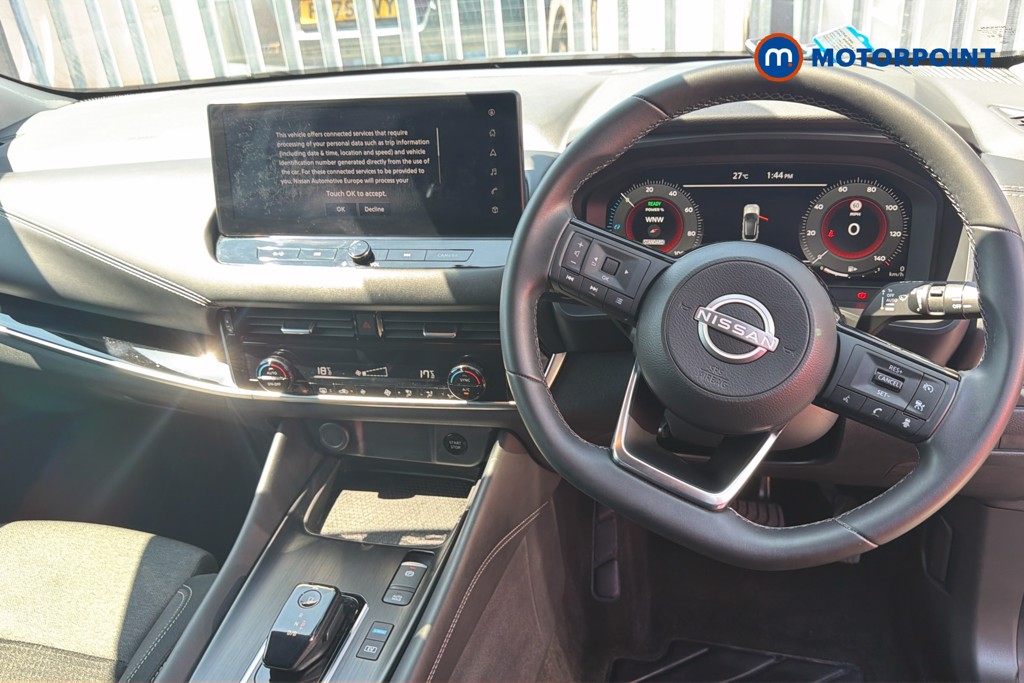 Nissan Qashqai N-Connecta Automatic Petrol-Electric Hybrid SUV - Stock Number (1656786) - 1st supplementary image