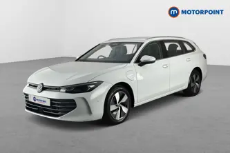 Volkswagen Passat Life Automatic Petrol Plug-In Hybrid Estate - Stock Number (1658410) - Passenger side front corner