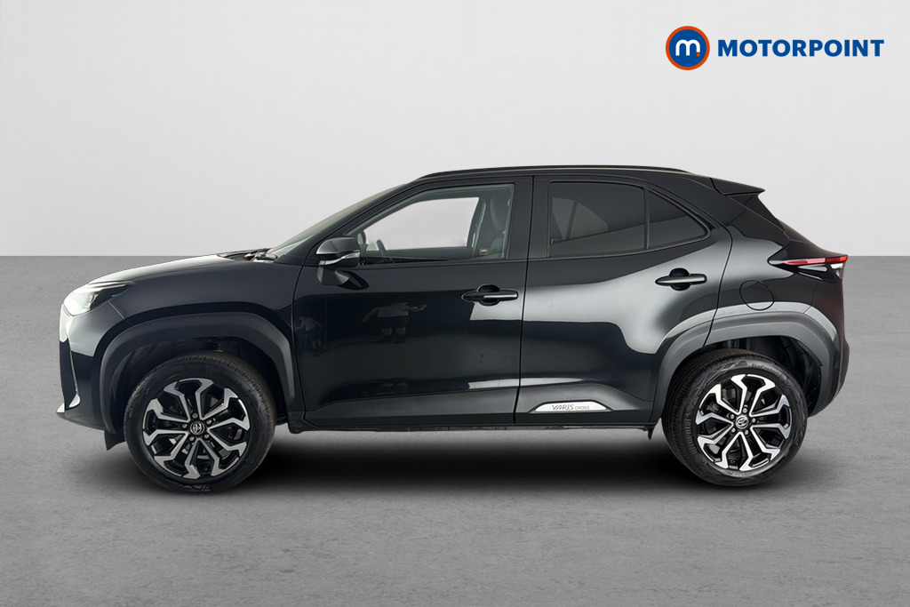 Toyota Yaris Cross Design Automatic Petrol-Electric Hybrid Estate - Stock Number (1658577) - Drivers side