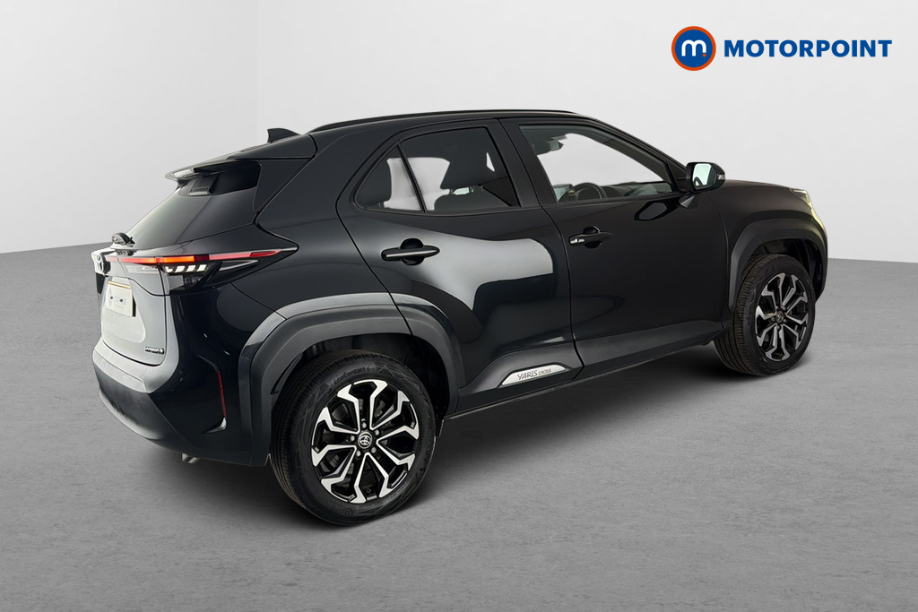 Toyota Yaris Cross Design Automatic Petrol-Electric Hybrid Estate - Stock Number (1658577) - Passenger side rear corner