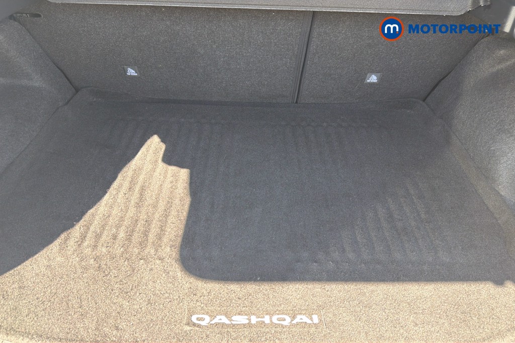 Nissan Qashqai Tekna Automatic Petrol-Electric Hybrid SUV - Stock Number (1658592) - 33rd supplementary image