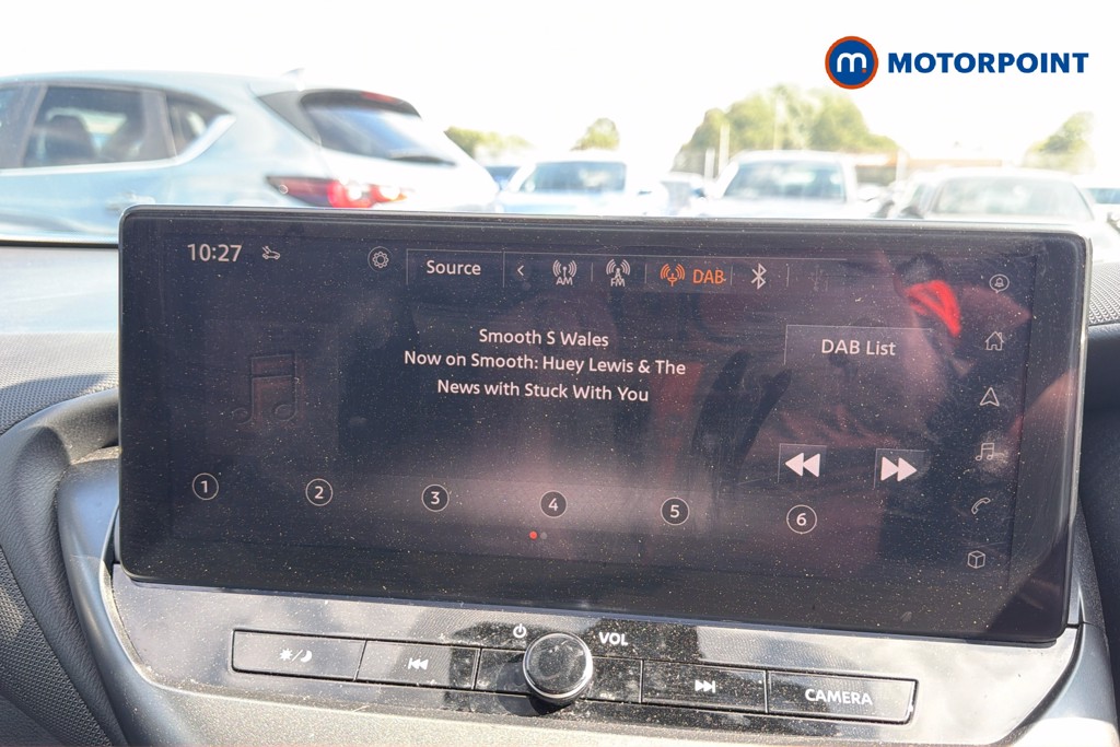 Nissan Juke N-Connecta Manual Petrol SUV - Stock Number (1658861) - 9th supplementary image