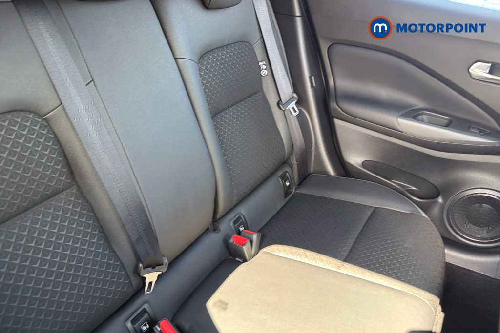Nissan Juke N-Connecta Manual Petrol SUV - Stock Number (1658861) - 28th supplementary image