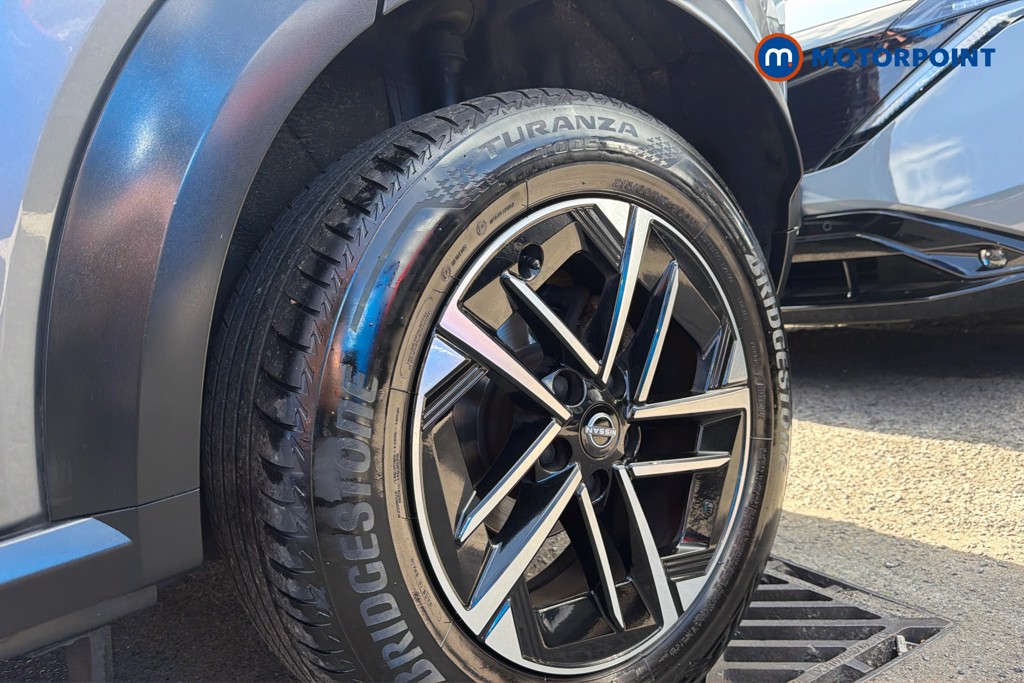 Nissan Juke N-Connecta Manual Petrol SUV - Stock Number (1658861) - 48th supplementary image