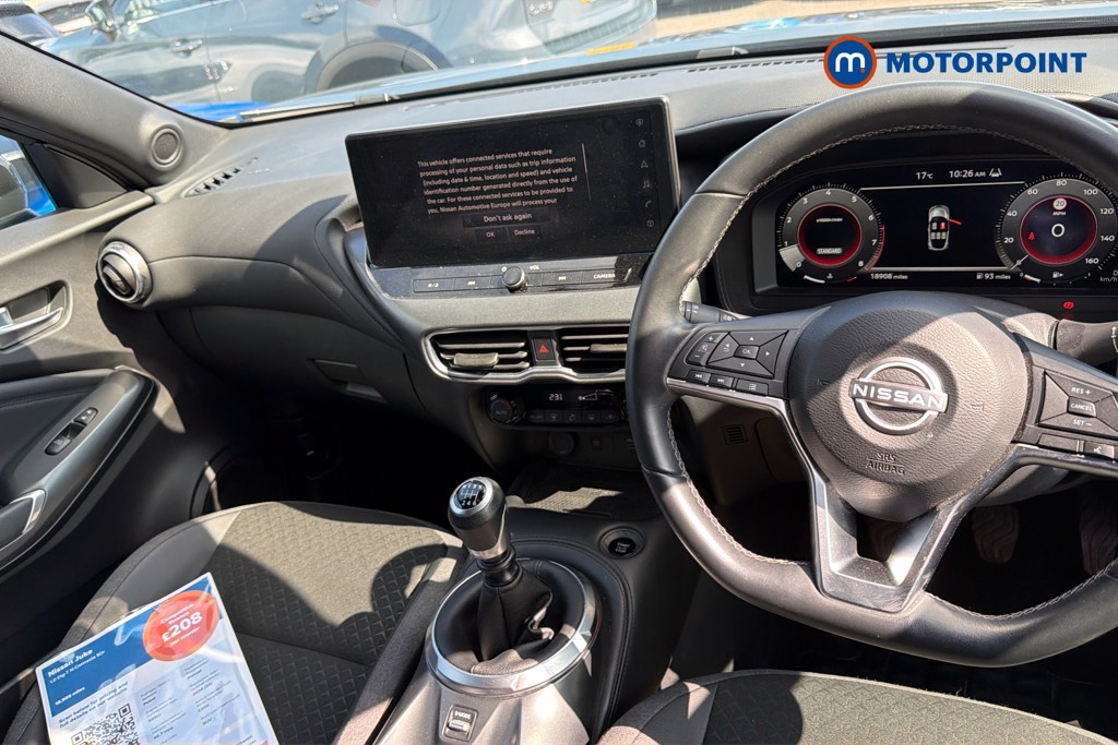 Nissan Juke N-Connecta Manual Petrol SUV - Stock Number (1658861) - 1st supplementary image