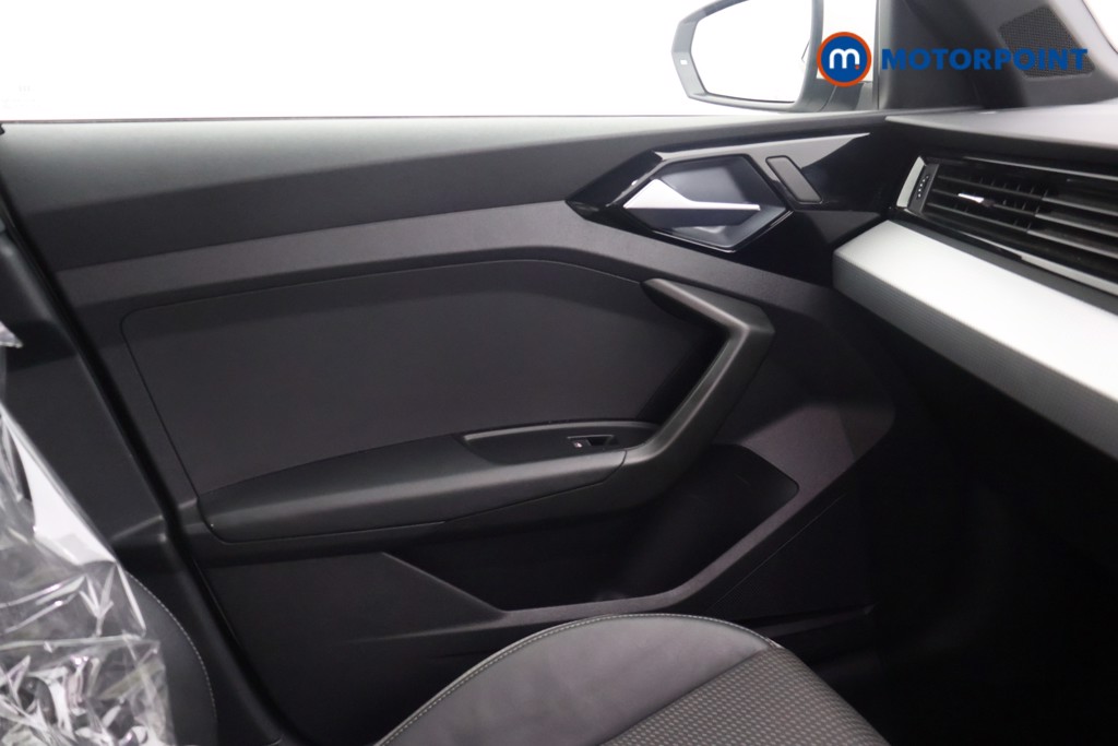 Audi A1 S Line Manual Petrol Hatchback - Stock Number (1659159) - 11th supplementary image