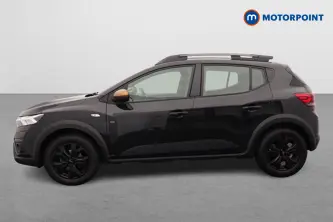 Dacia Sandero Stepway Extreme Manual Petrol Hatchback - Stock Number (1659453) - Passenger side
