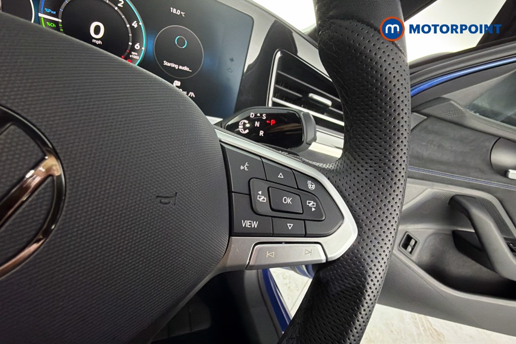 Volkswagen Passat R-Line Automatic Petrol Plug-In Hybrid Estate - Stock Number (1659609) - 4th supplementary image