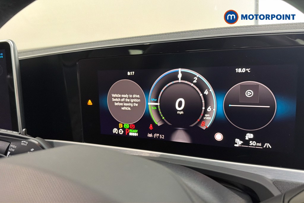 Volkswagen Passat R-Line Automatic Petrol Plug-In Hybrid Estate - Stock Number (1659609) - 8th supplementary image