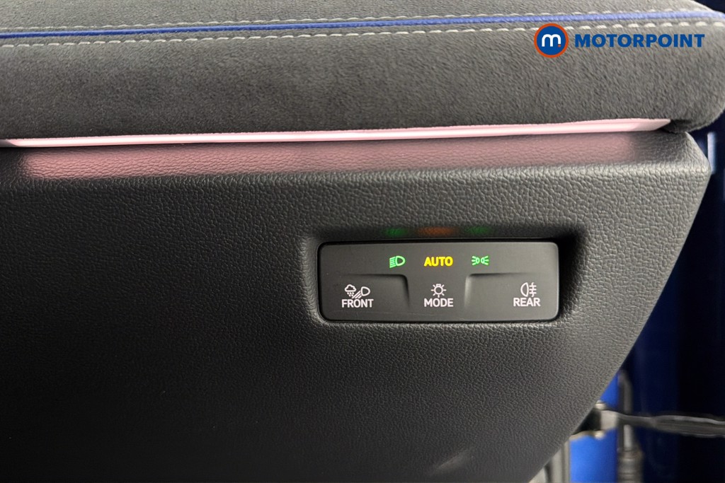 Volkswagen Passat R-Line Automatic Petrol Plug-In Hybrid Estate - Stock Number (1659609) - 18th supplementary image
