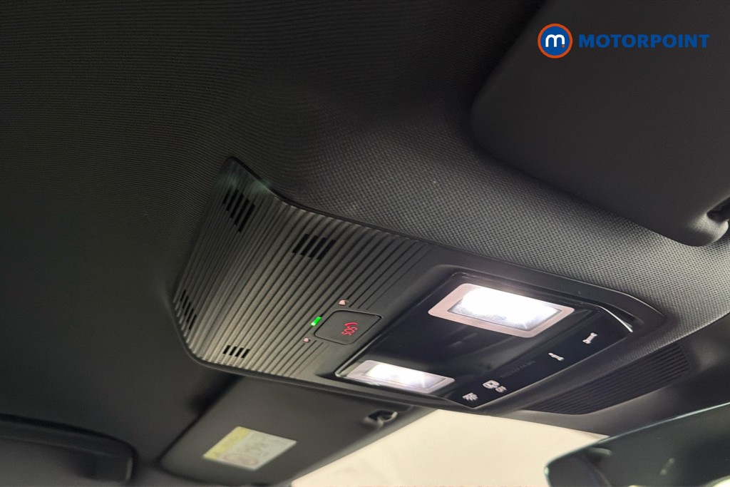 Volkswagen Passat R-Line Automatic Petrol Plug-In Hybrid Estate - Stock Number (1659609) - 32nd supplementary image
