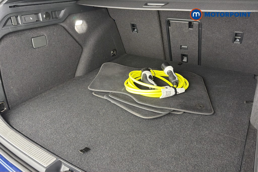 Volkswagen Passat R-Line Automatic Petrol Plug-In Hybrid Estate - Stock Number (1659609) - 34th supplementary image