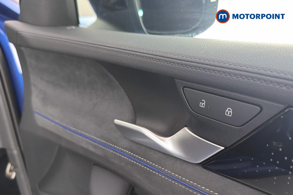 Volkswagen Passat R-Line Automatic Petrol Plug-In Hybrid Estate - Stock Number (1659609) - 42nd supplementary image