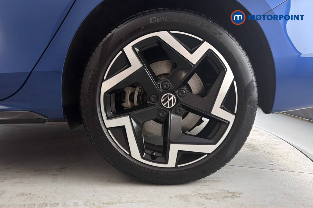 Volkswagen Passat R-Line Automatic Petrol Plug-In Hybrid Estate - Stock Number (1659609) - 48th supplementary image