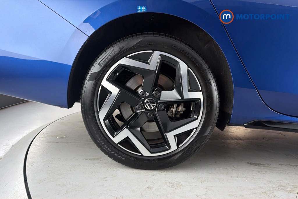Volkswagen Passat R-Line Automatic Petrol Plug-In Hybrid Estate - Stock Number (1659609) - 49th supplementary image