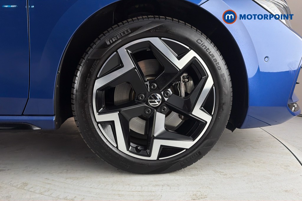 Volkswagen Passat R-Line Automatic Petrol Plug-In Hybrid Estate - Stock Number (1659609) - 50th supplementary image